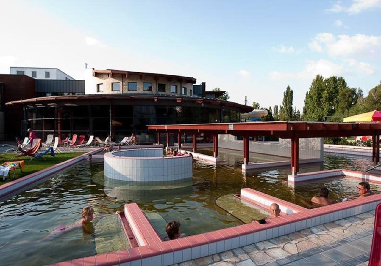 Hostel Maros Győr Exterior foto